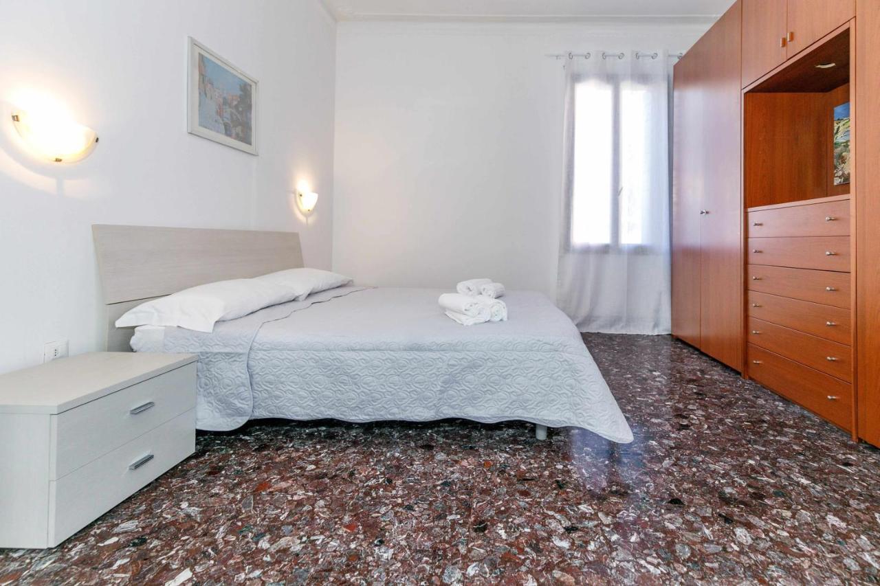 11 Venice Garden Private Garden Parking Free Apartment Marghera Bagian luar foto