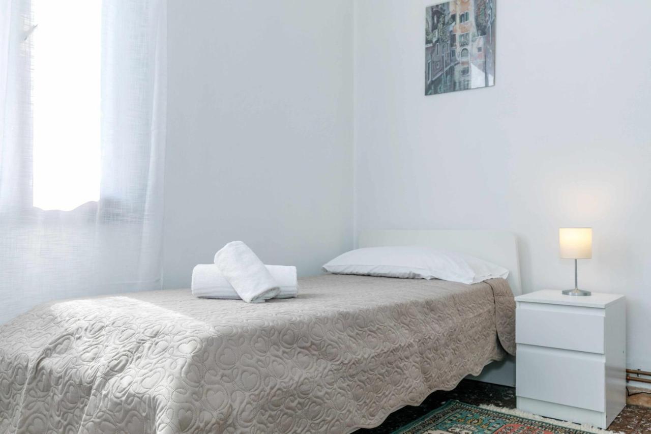 11 Venice Garden Private Garden Parking Free Apartment Marghera Bagian luar foto